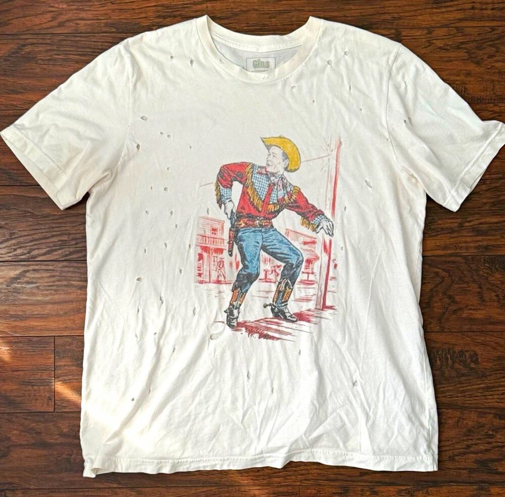 Gina Graphic T-Shirt Mens L White Distressed Gunslinger Cowboy Western Tee Shirt